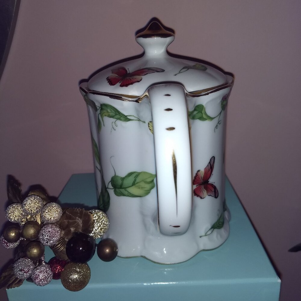 I. Godinger Porcelain Tea Pot. - Picture 3 of 5